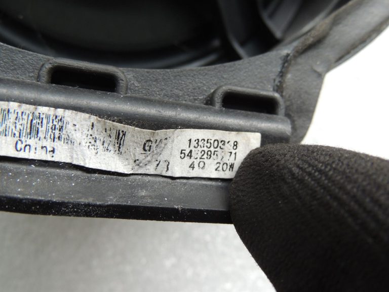 Opel Zafira C Priekšējais kreisais vai labais durvju skaļrunis 13350338