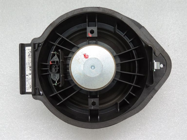 Opel Zafira C Aizmugurējais kreisais vai labais durvju skaļrunis 22759406