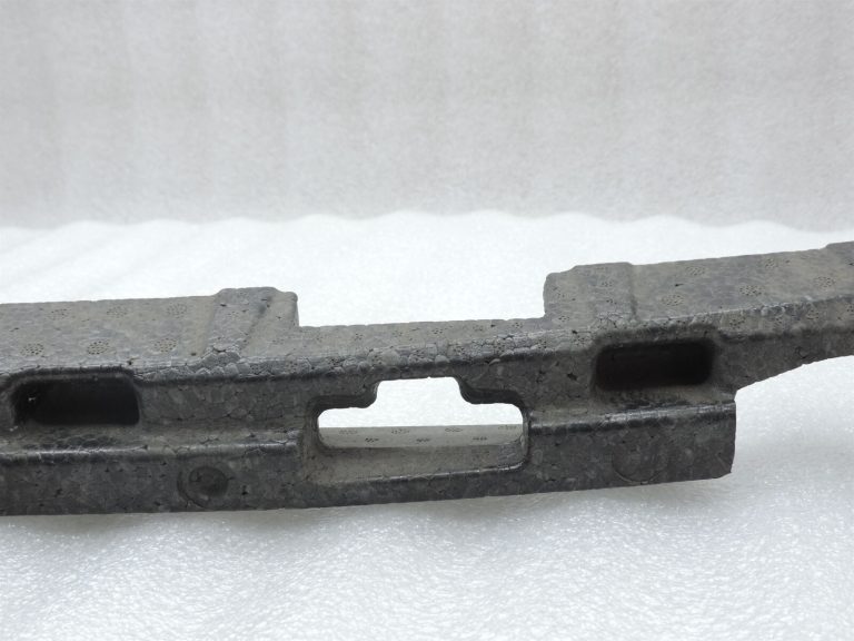 Opel Zafira C Aizmugurējā bampera putu trieciena absorbētājs 13300735