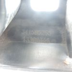 Opel Zafira C Aizmugurējā bampera centra kronšteins 13300735