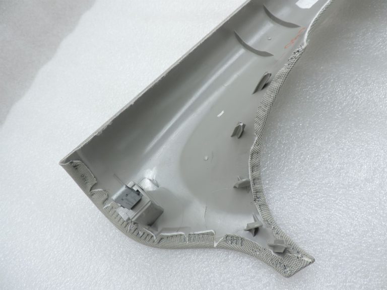Opel Zafira C Priekšējais kreisais A-svārstītāja pārsegs Light Titanium 39039149