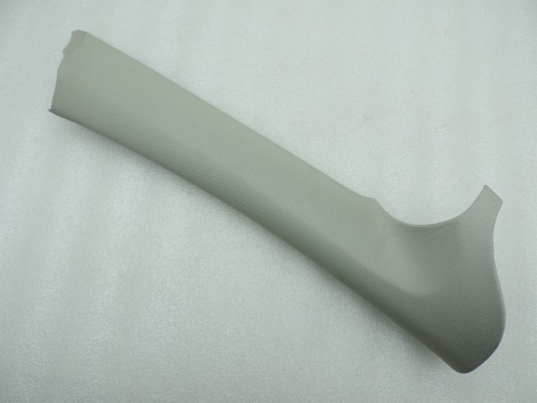 Opel Zafira C Priekšējais labās A-svārstgstikla vāks Light Titanium 39039151