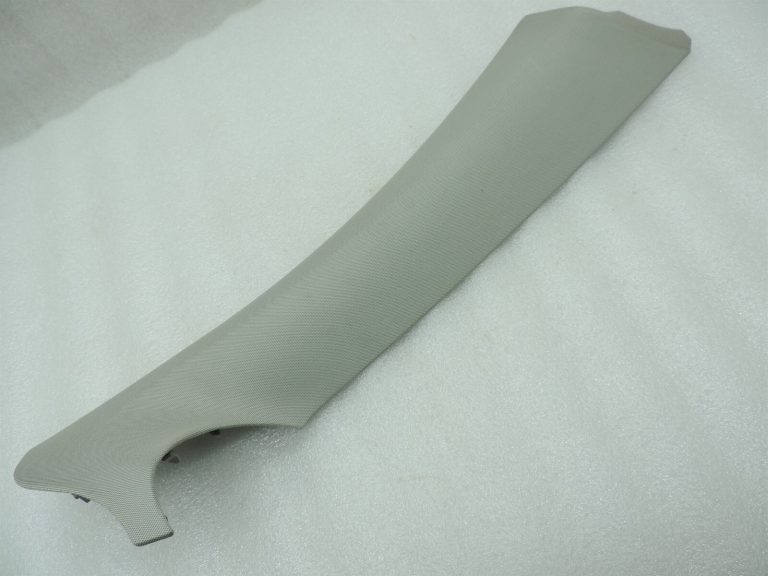 Opel Zafira C Priekšējais labās A-svārstgstikla vāks Light Titanium 39039151