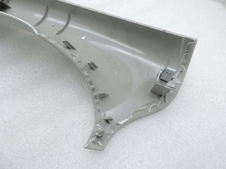 Opel Zafira C Priekšējais labās A-svārstgstikla vāks Light Titanium 39039151