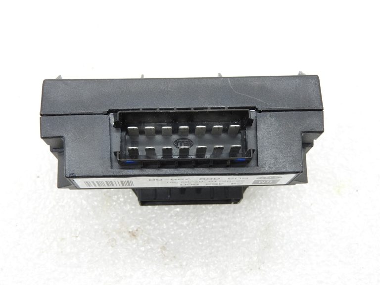 AHK piekabes sakabes vadības bloks Opel Astra H Zafira B 24453850