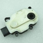 Opel Astra J Zafira B Insignia A Meriva B Vēja deflektora servomotors 13321318