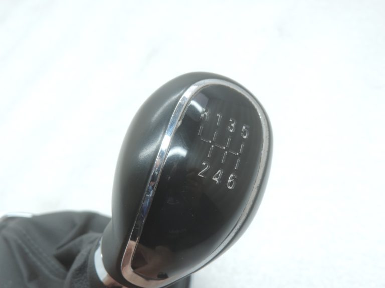 Oriģināls Opel Zafira C pārnesumu pārslēgšanas bagāžnieks ar 6 ātrumu pārnesumkārbas pogu 55583543, 5548676