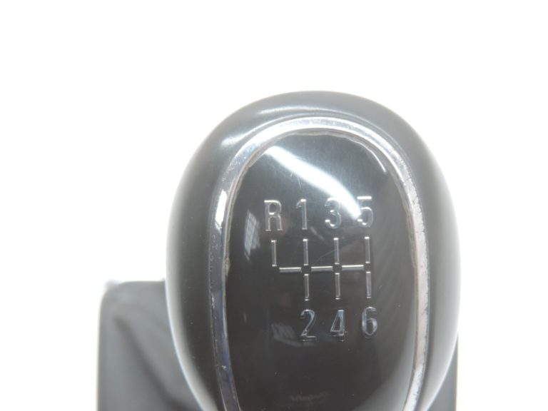 Oriģināls Opel Zafira C pārnesumu pārslēgšanas bagāžnieks ar 6 ātrumu pārnesumkārbas pogu 55583543, 5548676