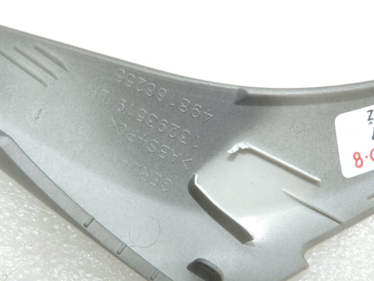 Oriģinālais Opel Zafira C instrumentu paneļa vāka apdare labajā pusē pelēka (2C4)