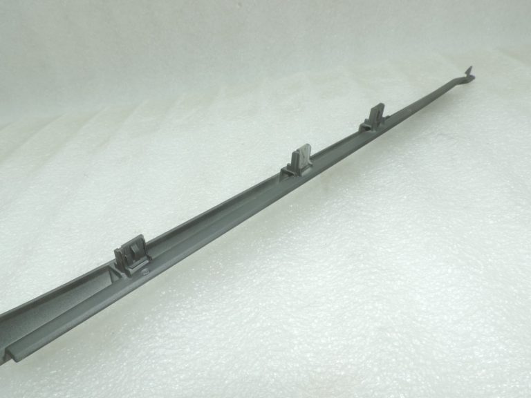 Oriģinālais Opel Zafira C instrumentu paneļa vāka apdare labajā pusē pelēka (2C4)