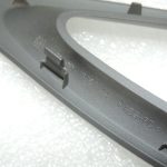 Oriģinālais Opel Zafira C priekšējo kreiso durvju vāka apdare pelēka (2C4) 20893784