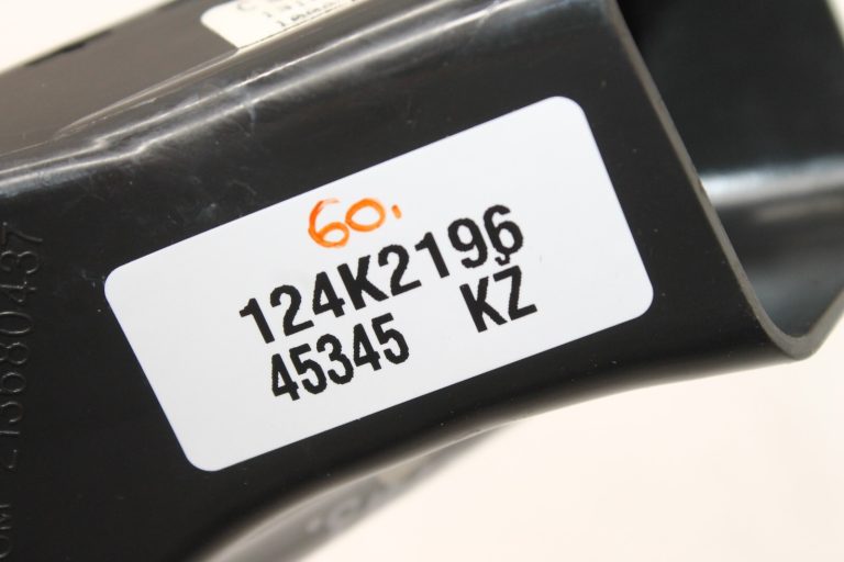 Oriģinālais Opel Zafira B ventilācijas atveres augšējais centrālais labais stūrītis 13145264 13145456 1814689
