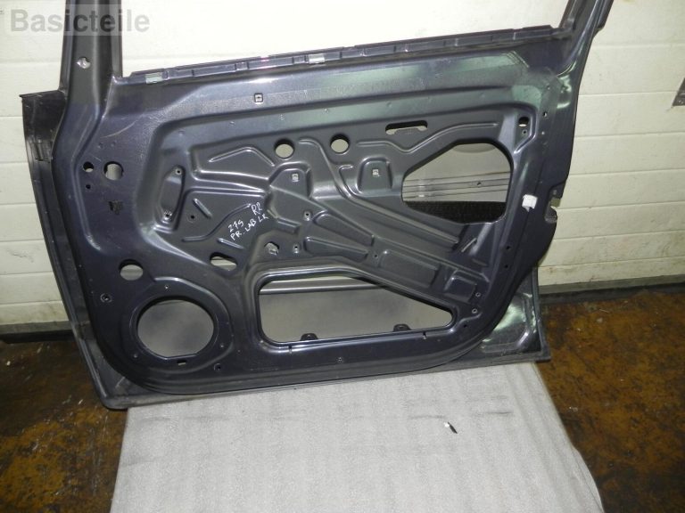 Opel Zafira B durvju priekšējās labās durvis Krāsa 168 / 4XU, GBI Metro Blue
