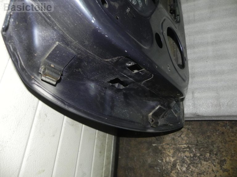 Opel Zafira B durvju priekšējās labās durvis Krāsa 168 / 4XU, GBI Metro Blue