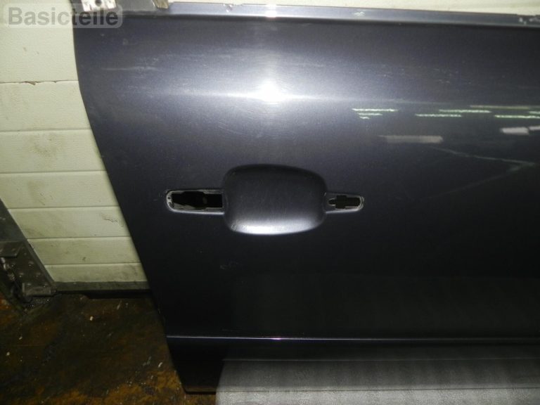 Opel Zafira B durvju priekšējās labās durvis Krāsa 168 / 4XU, GBI Metro Blue