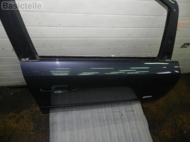 Opel Zafira B durvju priekšējās labās durvis Krāsa 168 / 4XU, GBI Metro Blue