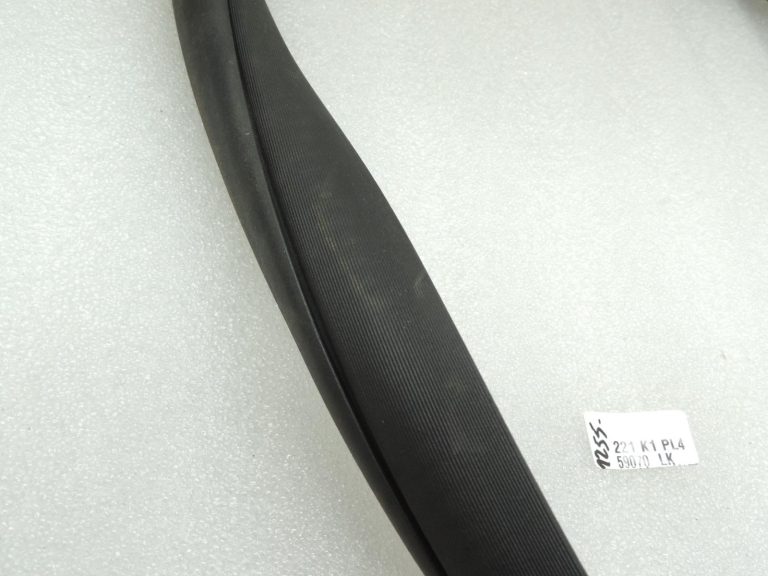 Oriģinālais Mercedes Benz W205 durvju blīvējums gumijas durvju blīvējums priekšējais A2056970051