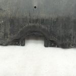 Oriģinālā Mercedes Benz W205 OM651 apakšējās daļas aizsardzība A2055240230 DEFECTIVE