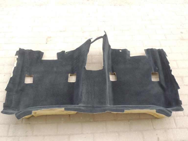 Oriģinālais Mercedes Benz W205 aizmugurējais salona paklājs Carpet