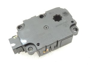 Oriģinālais Mercedes W169 W245 W205 W238 W213 gaisa kondicionēšanas servopiedziņas mehānisms