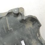 Oriģinālā Mercedes Benz W205 OM651 apakšējās daļas aizsardzība A2055240230 DEFECTIVE