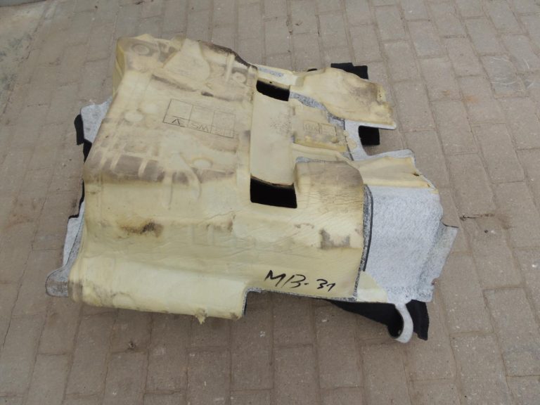 Oriģinālais Mercedes Benz W205 aizmugurējais salona paklājs Carpet