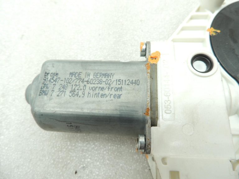 Oriģinālais BMW 5. sērijas F10 F11 F18 logu regulatora motors pa labi 7248172 7271564
