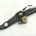 Oriģinālais BMW 5. sērijas F10 F11 F18 aizmugurējā kreisā loga regulators 51357182613, 7182613