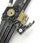 Oriģinālais BMW 5. sērijas F10 F11 F18 aizmugurējā kreisā loga regulators 51357182613, 7182613