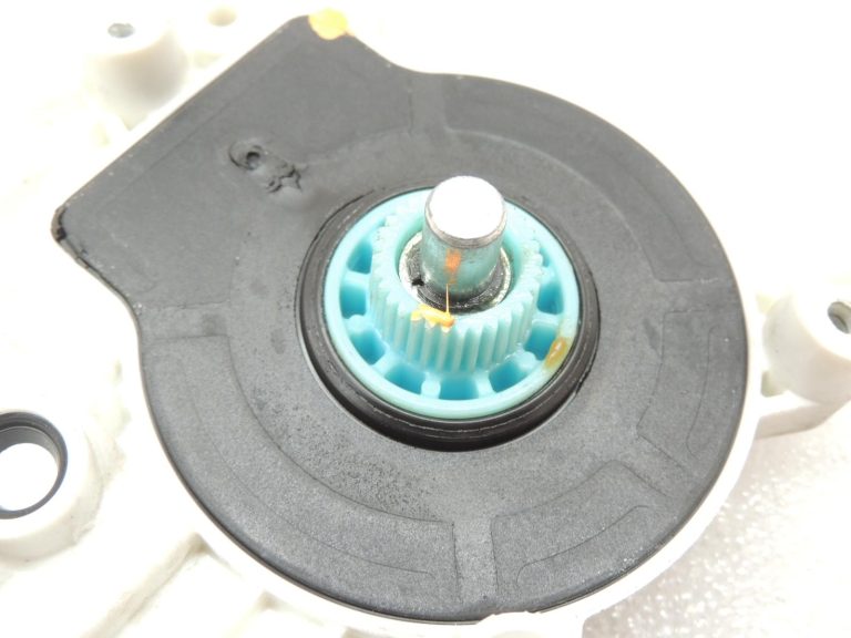 Oriģinālais BMW 5. sērijas F10 F11 F18 logu regulatora motors kreisais 7248171 7271563