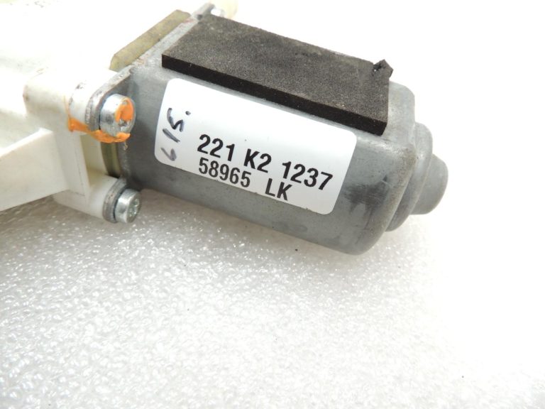 Oriģinālais BMW 5. sērijas F10 F11 F18 logu regulatora motors kreisais 7248171 7271563