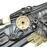 Oriģinālais BMW 5. sērijas F10 F11 F18 aizmugurējā labā loga regulators 51357182614 7182614