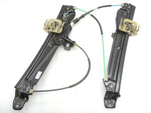OE BMW 5 серии F10 F11 F18 Механизм регулятора переднего правого окна 51337182132