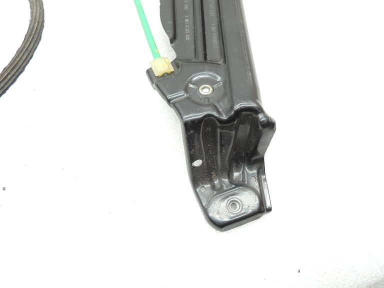 Oriģinālais BMW 5. sērijas F10 F11 F11 F18 priekšējā labā loga regulatora mehānisms 51337182132