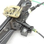 Oriģinālais BMW 5. sērijas F10 F11 F11 F18 priekšējā labā loga regulatora mehānisms 51337182132