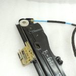 Oriģinālais BMW 5. sērijas F10 F11 F11 F18 priekšējā labā loga regulatora mehānisms 51337182132