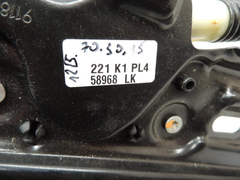 Oriģinālais BMW 5. sērijas F10 F11 F18 aizmugurējā labā loga regulators ar motoru 51357182614