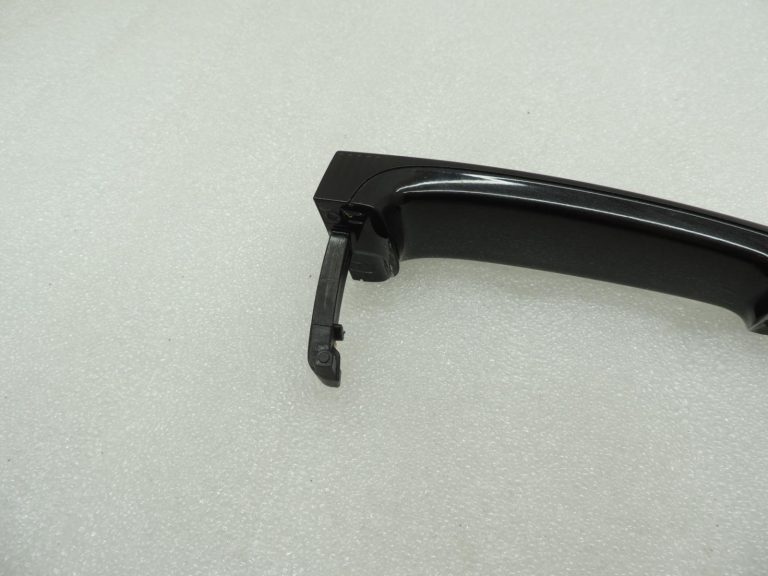 Oriģinālā BMW F30 F31 F31 F35 F80 priekšējais kreisais ārdurvju rokturis Keyless 475 Safīra melns