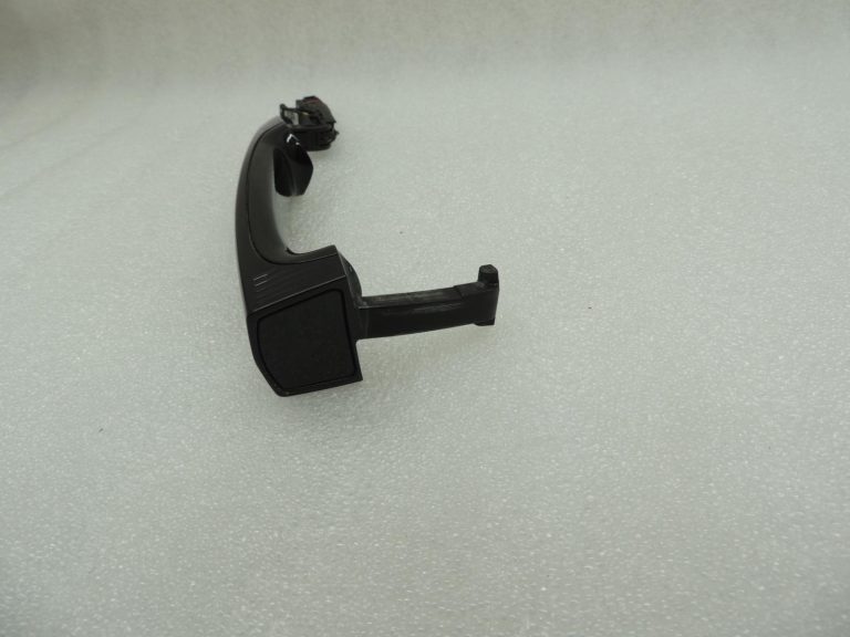 Oriģinālā BMW F30 F31 F31 F35 F80 priekšējais kreisais ārdurvju rokturis Keyless 475 Safīra melns