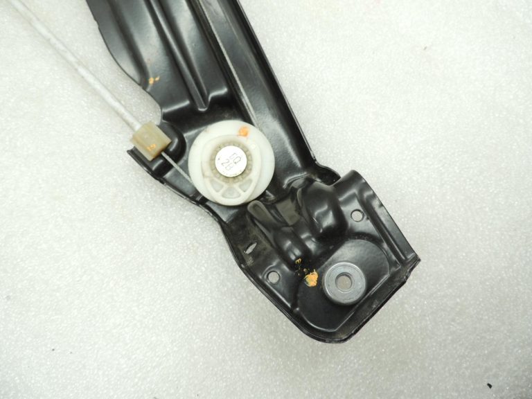 Oriģinālais BMW 5. sērijas F10 F11 F18 priekšējais kreisais loga regulators ar motoru 51337182131