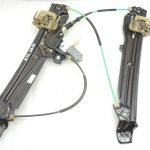 Oriģinālais BMW 5. sērijas F10 F11 F18 priekšējais labās puses loga regulators ar motoru 51337182132