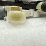 Oriģinālais BMW 5. sērijas F10 F11 F18 priekšējais labās puses loga regulators ar motoru 51337182132