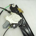 Oriģinālais BMW 5. sērijas F10 F11 F18 priekšējais labās puses loga regulators ar motoru 51337182132