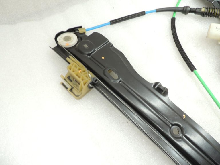 Oriģinālais BMW 5. sērijas F10 F11 F18 priekšējais labās puses loga regulators ar motoru 51337182132