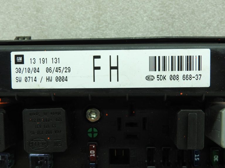 Opel Zafira B Astra H Drošinātāju kārba, atiestatīts 13191131 FH