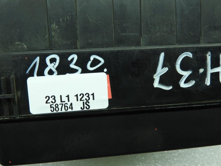 Opel Zafira B Astra H Drošinātāju kārba, atiestatīts 13191131 FH