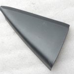 Oriģinālais 2011-2020 Toyota Yaris P13 aizmugurējo durvju vāks labās puses iekšpusē