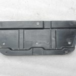 Oriģināls Toyota Avensis T27 apakšējā paneļa centrs