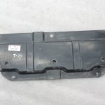 Oriģināls Toyota Avensis T27 apakšējā paneļa centrs