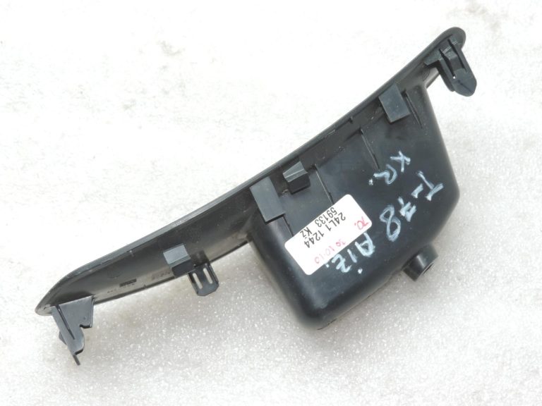 Oriģināls Toyota Yaris XP210 Aizmugurējo kreiso durvju vāka roku balsts